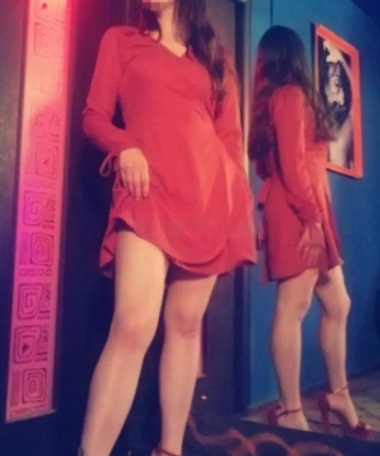 У меня есть все, чтобы сделать твои фантазии реальностью. Могу предложить тебе различные услуги, которые будут удовлетворять твои самые скрытые желания. Я искусная фотомодель, поэтому не бойся смотреть на мои фото, они полностью соответствуют реальности. Мои клиенты всегда полны восторга и говорят, что я создаю атмосферу нежности и уюта. Со мной ты сможешь погрузиться в мир страсти и наслаждения. Открой для себя новые ощущения в моей компании. Жду тебя! 😘 6942, 21 год